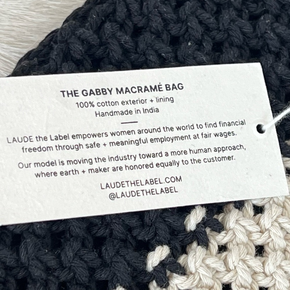 Curateur Laude The Label GABBY Black and White Small Macrame Bag - Picture 7 of 10
